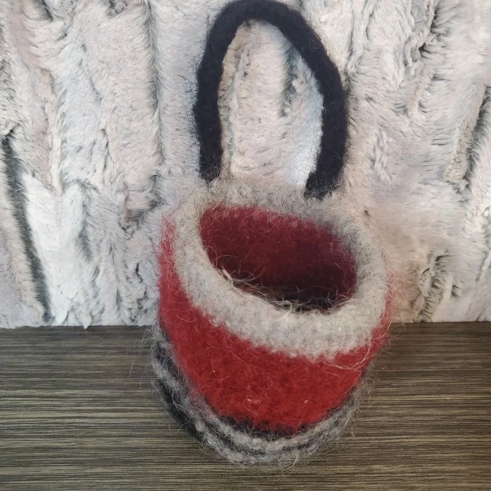 Handmade excellent pre